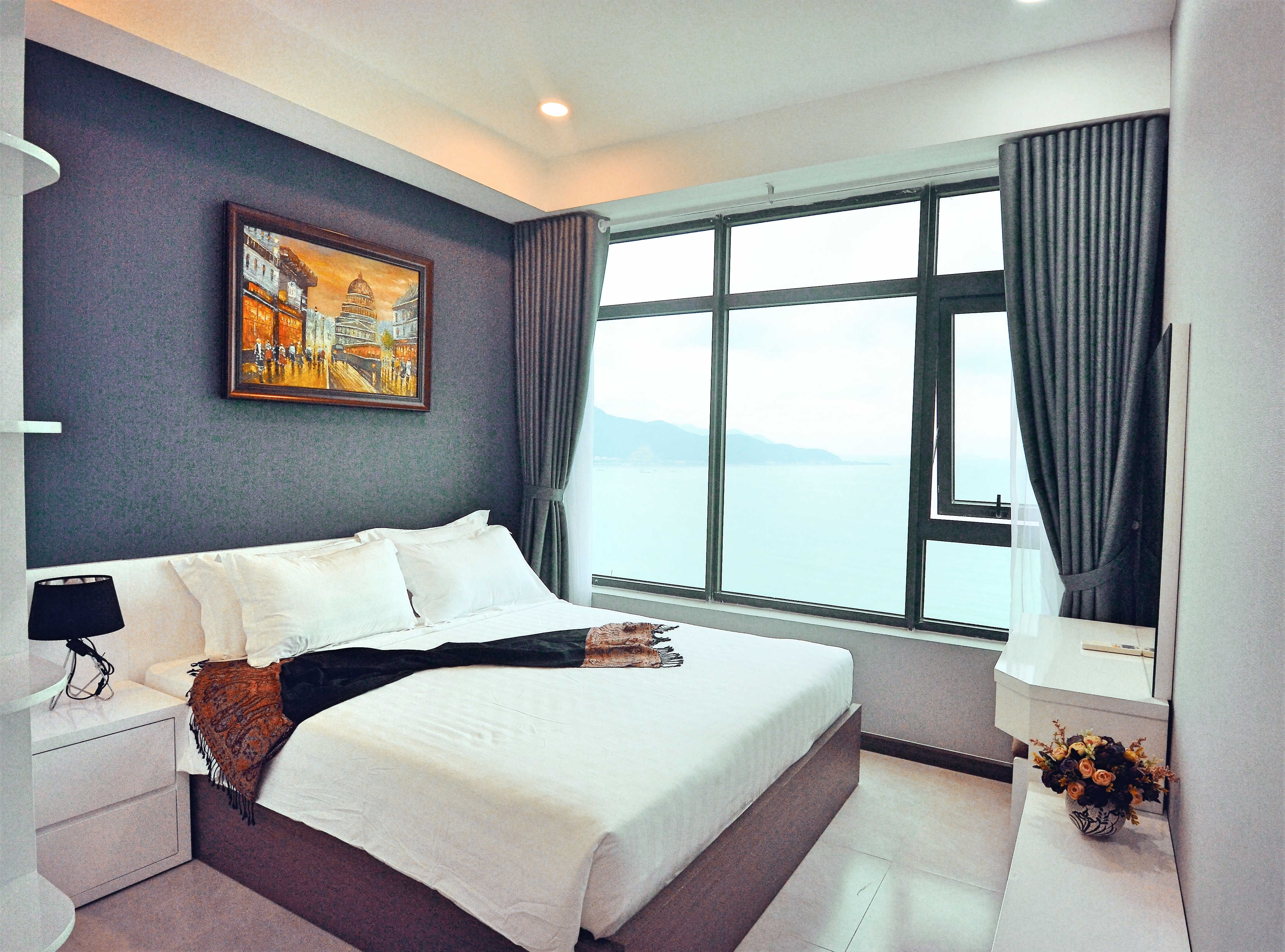 Premium 3 Bedroom Apartment Seaview